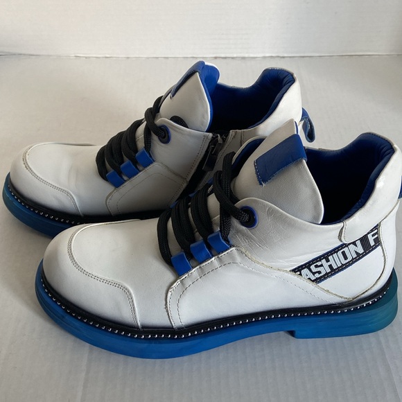 Fashion Leather Boots NWOT - Picture 3 of 9